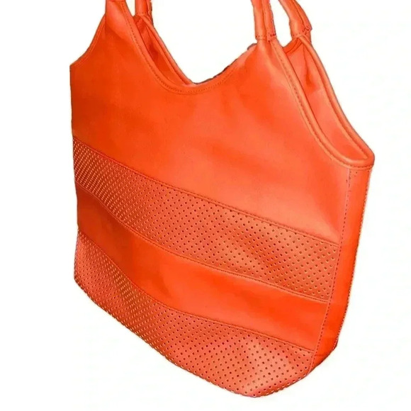 Beautiful Vibrant Tangerine Tote. - Picture 3 of 16